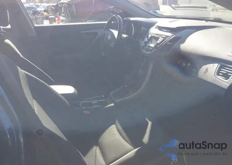 2015 Hyundai Elantra Se z USA, uszkodzony, nr VIN 5NPDH4AE9FH582476